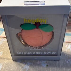 heyday Peach Silicone AirPods Gen 3 Case Cover with Green Leaves